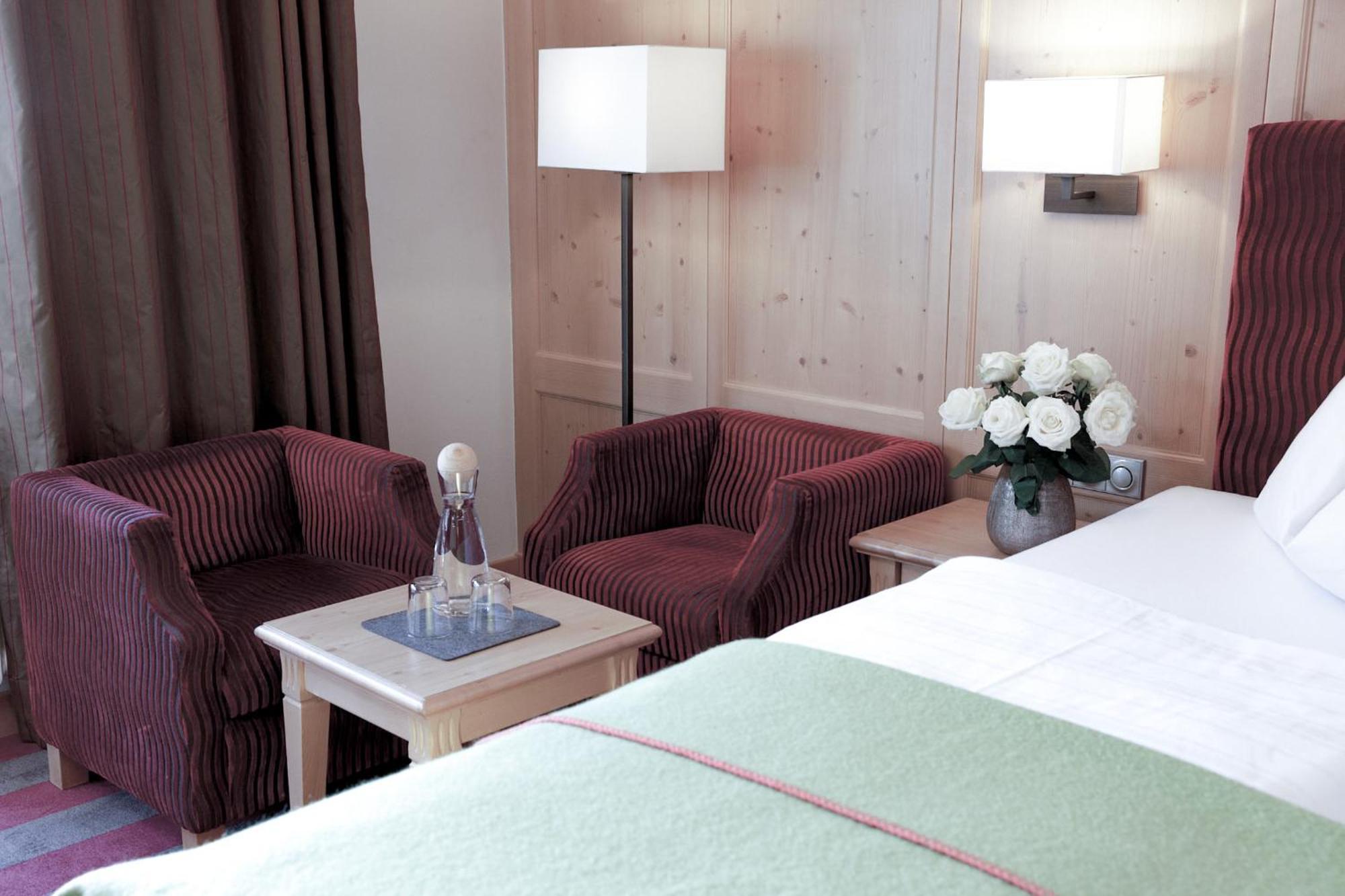Hotel Rigele Royal Superior โอเบอร์เทาเอิร์น ภายนอก รูปภาพ